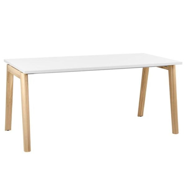 białe biurko z drewnianymi nogami stoi na białym tle